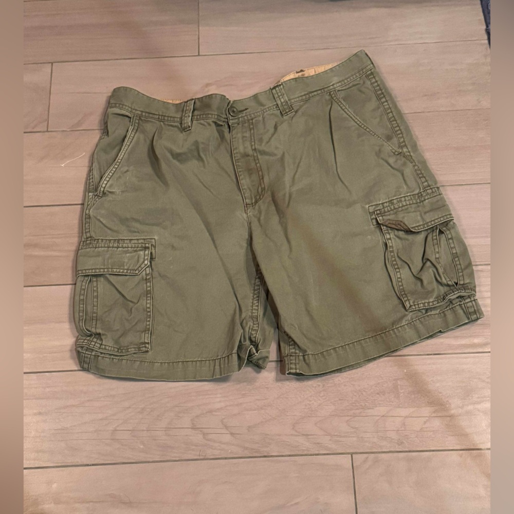 St. John's Bay cargo green Trousers size 42